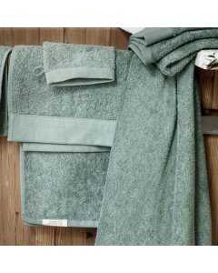 Buy 100% Cotton Fabric Green Bath Towel in Pakistan | Cartco.pk 